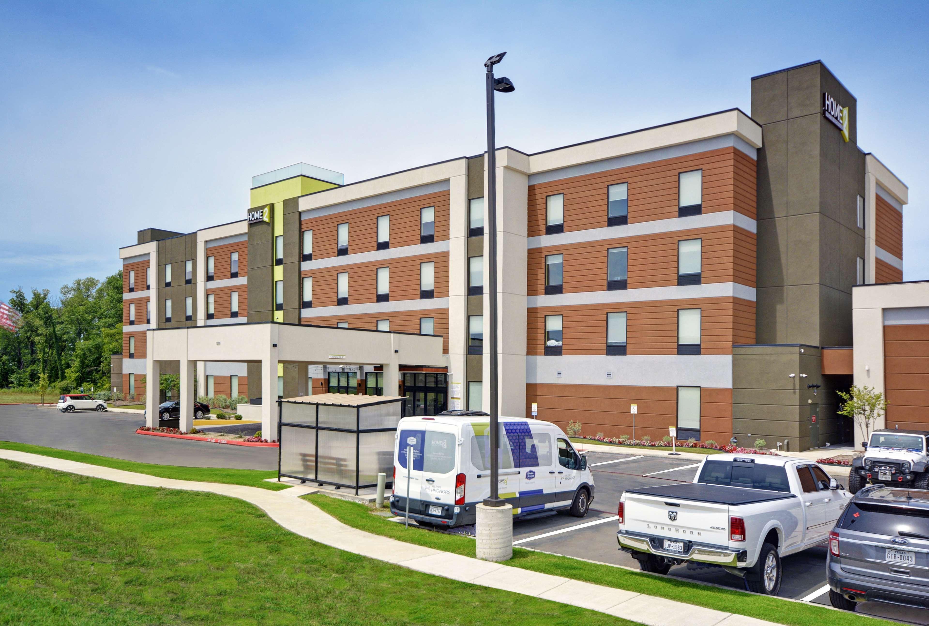 Home2 Suites By Hilton Dallas Десото Экстерьер фото