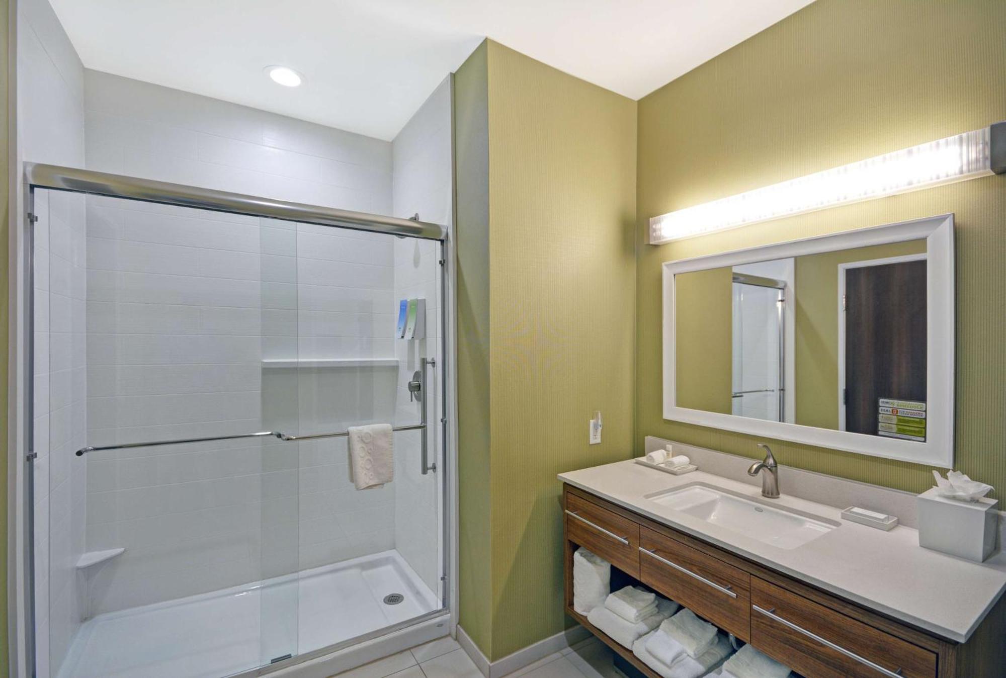 Home2 Suites By Hilton Dallas Десото Экстерьер фото
