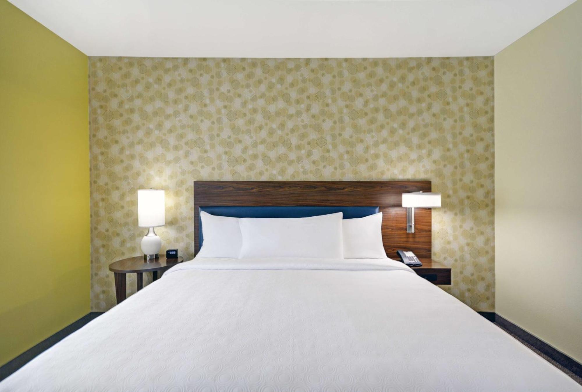 Home2 Suites By Hilton Dallas Десото Экстерьер фото